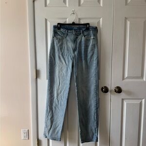 Old Navy Light Blue Women’s Straight-Leg Jeans